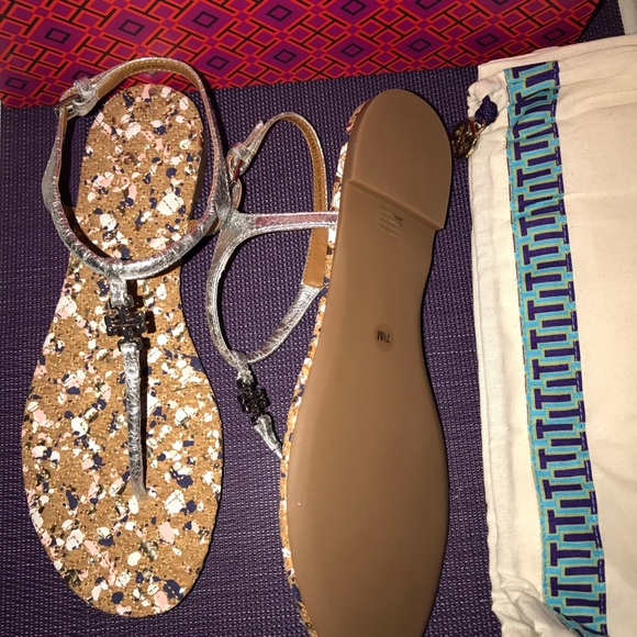 Tory Burch - Marion Quilted Sandal - Picture 2 of 2