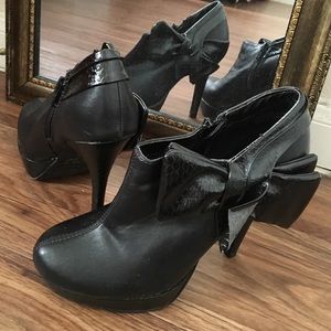 🌲 HP 12/1 🎅🏻 Madeline Stuart Black Ankle Boots