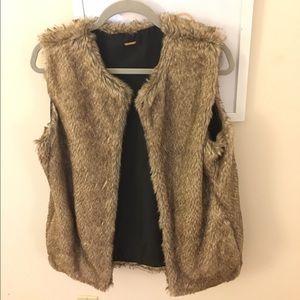 ALDO faux fur vest