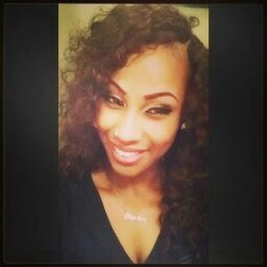 Meet your Posher, Nira