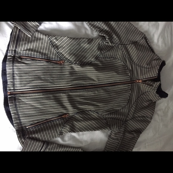 Lulu lemon fitted jacket