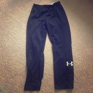 Under armour black lounge pants!