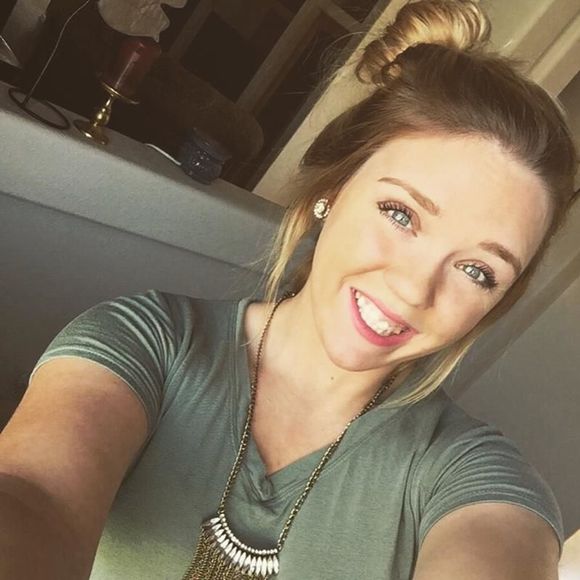 Meet your Posher, Samantha - Picture 1 of 1