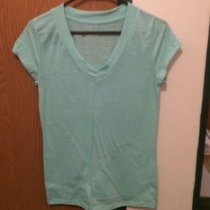 Mossimo tshirt size med