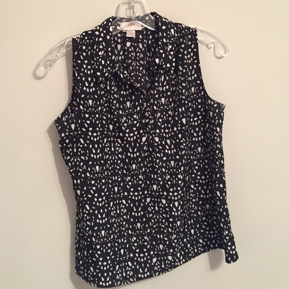 LOFT printed no sleeve collared blouse
