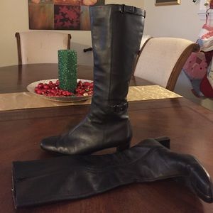 Anne Taylor Loft Boots