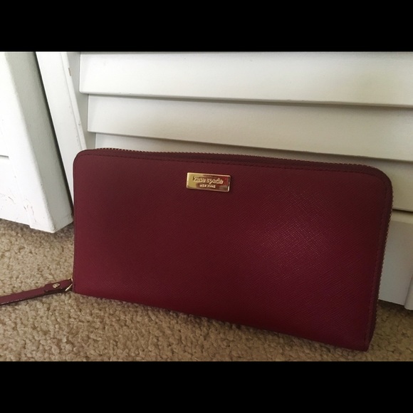Kate Spade Cedar Street Lacey Wallet