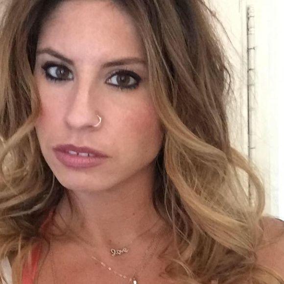 Meet your Posher, Lauren - Picture 1 of 1