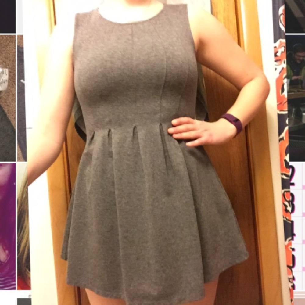 Monteau gray swing dress.