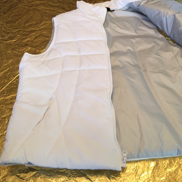 Woman's Vest - Picture 4 of 4