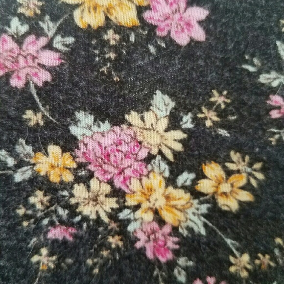 Floral printed mini skirt - Picture 2 of 3