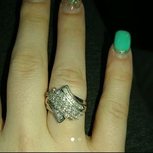 10k waterfall cluster ring