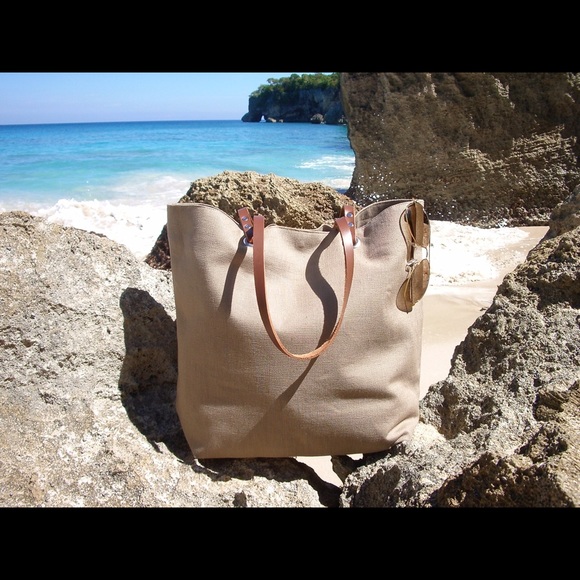 Taupe Linen and Leather Tote Bag - Picture 3 of 3