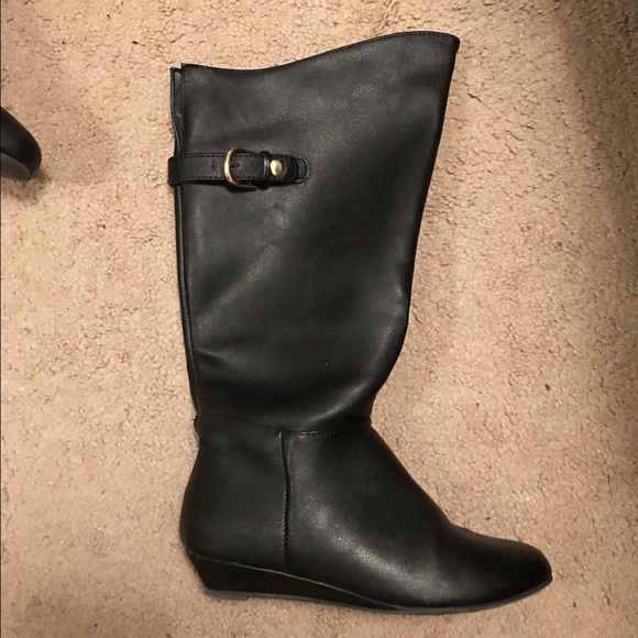 Wide calves knee high boots