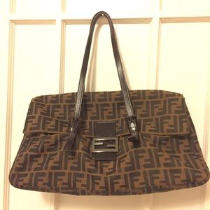🎉SALE🎉Authentic Fendi Bag