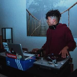 Meet your Posher, Isaac