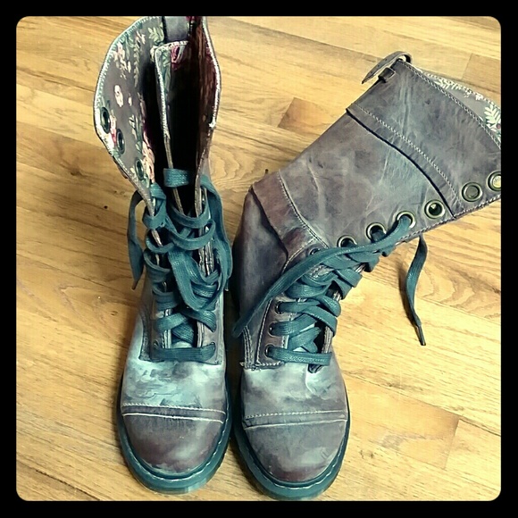 Dr. Marten AirWair Calf Boots