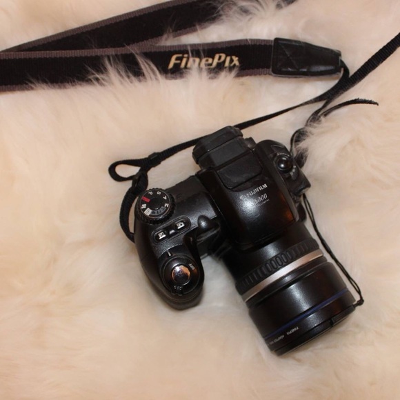 ❗️MOVING SALE❗️✨FinePix Camera✨