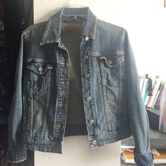 Vintage Levi's denim jacket