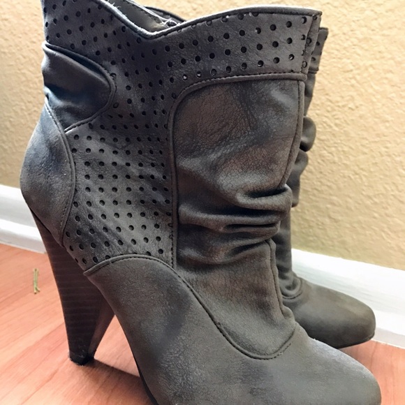 Black Poppy Grey Ankle Booties