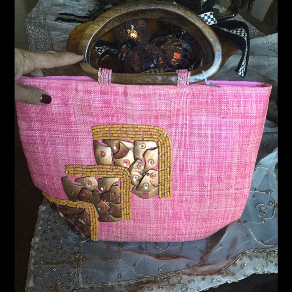 Cute Pink Bag 😻NWOT ..