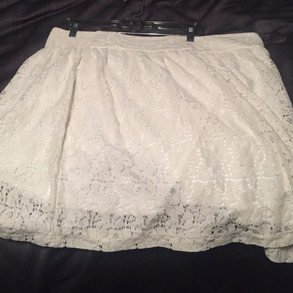 Never warn white skirt