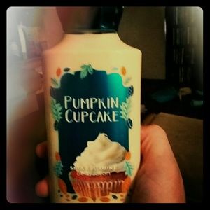 BBW pumpkin cupcake signature collection