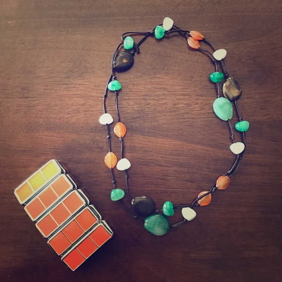 Necklace and bracelet set