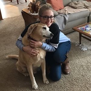 Meet your Posher, Abby