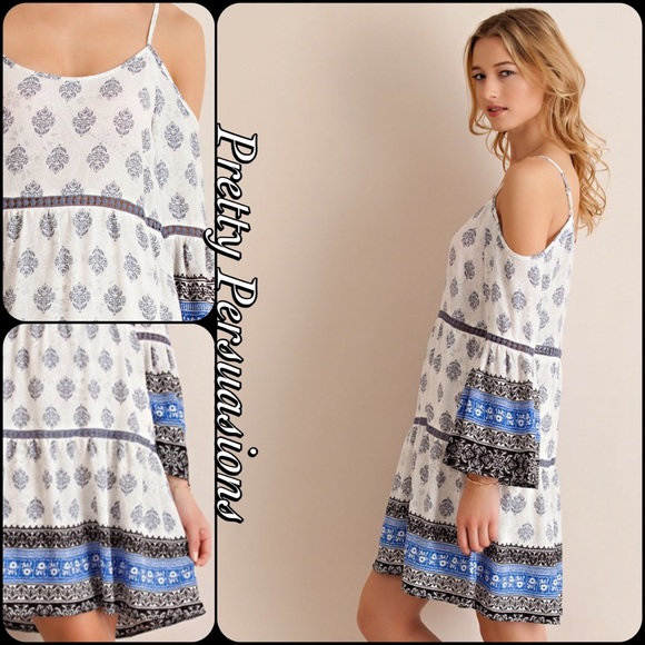 SALE‼️Cold Shoulder Bell Sleeve Border Print Dress - Picture 2 of 3