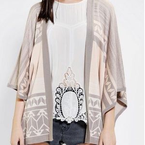 Gentlefawn Sweaters - Gentlefawn Pink & Taupe Poncho Gentlefawn Sweaters - Gentlefawn Pink & Taupe Poncho