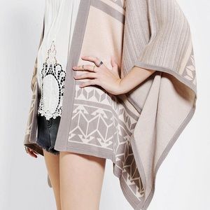 Gentlefawn Sweaters - Gentlefawn Pink & Taupe Poncho Gentlefawn Sweaters - Gentlefawn Pink & Taupe Poncho