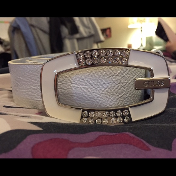 GUESS brand belt
