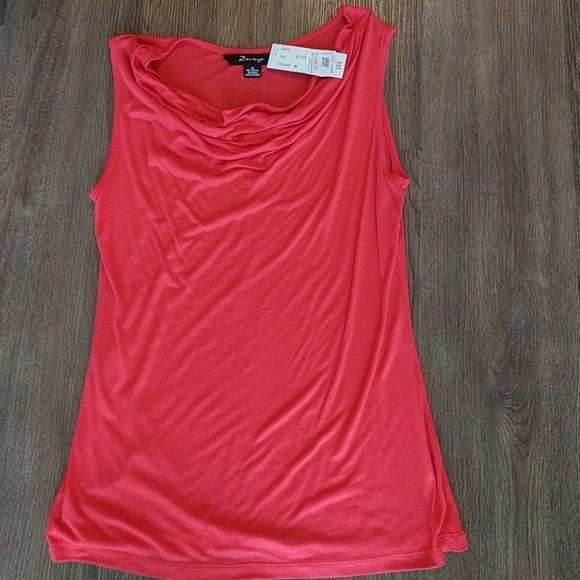 Droop neck sleeveless cozy blouse