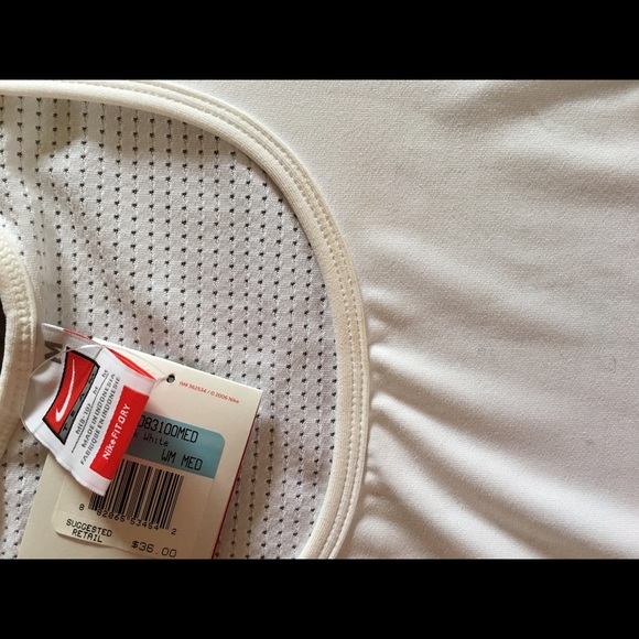 🎾Dry-Fit Top🏸🎾 - Picture 2 of 3
