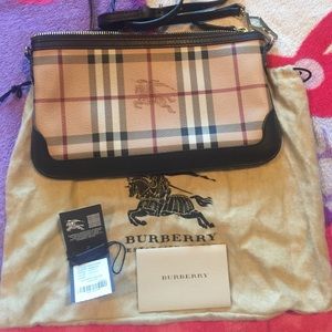 @SOLD@Burberry Haymarket Wristlet/ crossbody
