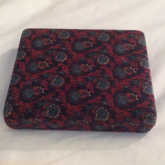 Other - Small velvet  keepsake box.