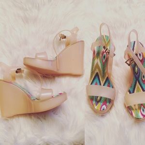 Shell pink jelly wedge sandals