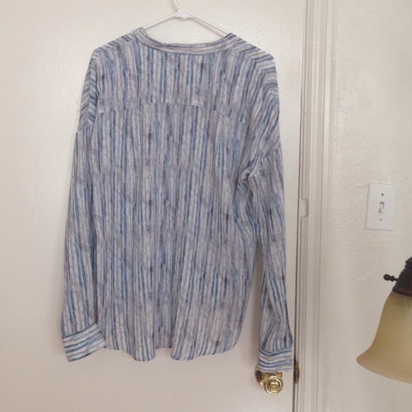 Blue/gray blouse - Picture 2 of 3