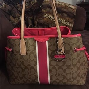 Coach hamptons XL carryall
