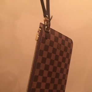 **SOLD** --Louis Vuitton Damier Pochette Wristlet