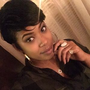 Meet your Posher, Chanelle