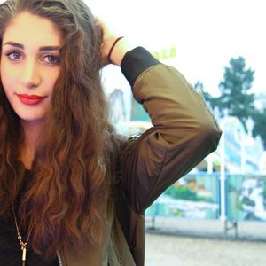 Meet your Posher, Luiza