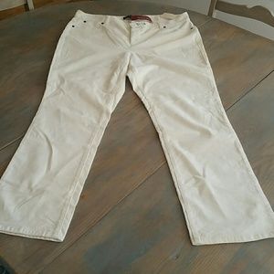 FINAL PRICE!!! Talbots slimming corduroy pants 16p