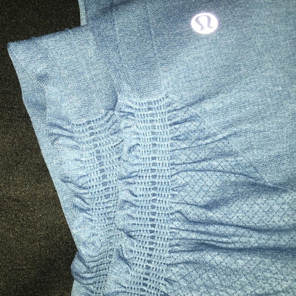 Lululemon into the flow ii crops.
