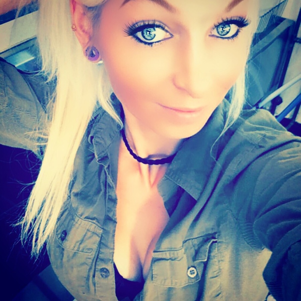 hello 👋🏾 🏳️‍🌈 🦄