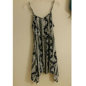 HM FLOWY CASUAL DRESS