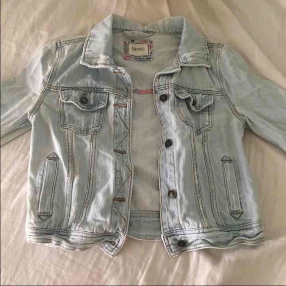 ❌SOLD ON Ⓜ️ercari Light denim distressed jacket