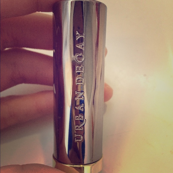 Criminal Urban Decay lipstick.