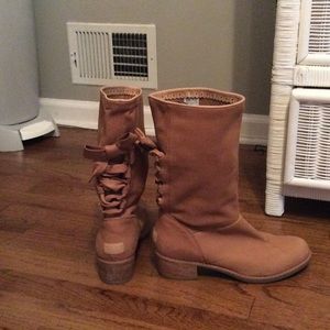 UGG tie boots